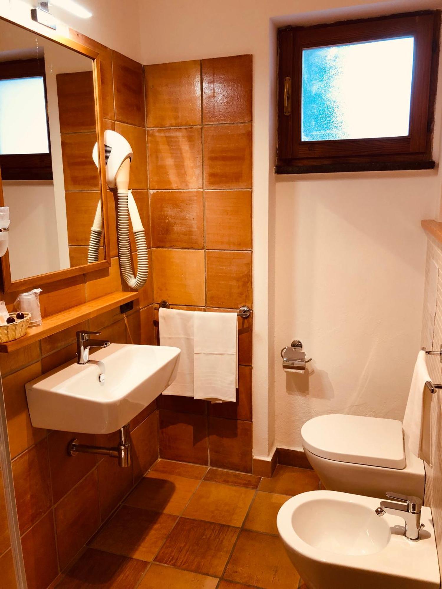 Hotel Pop Cala Gonone Zimmer foto