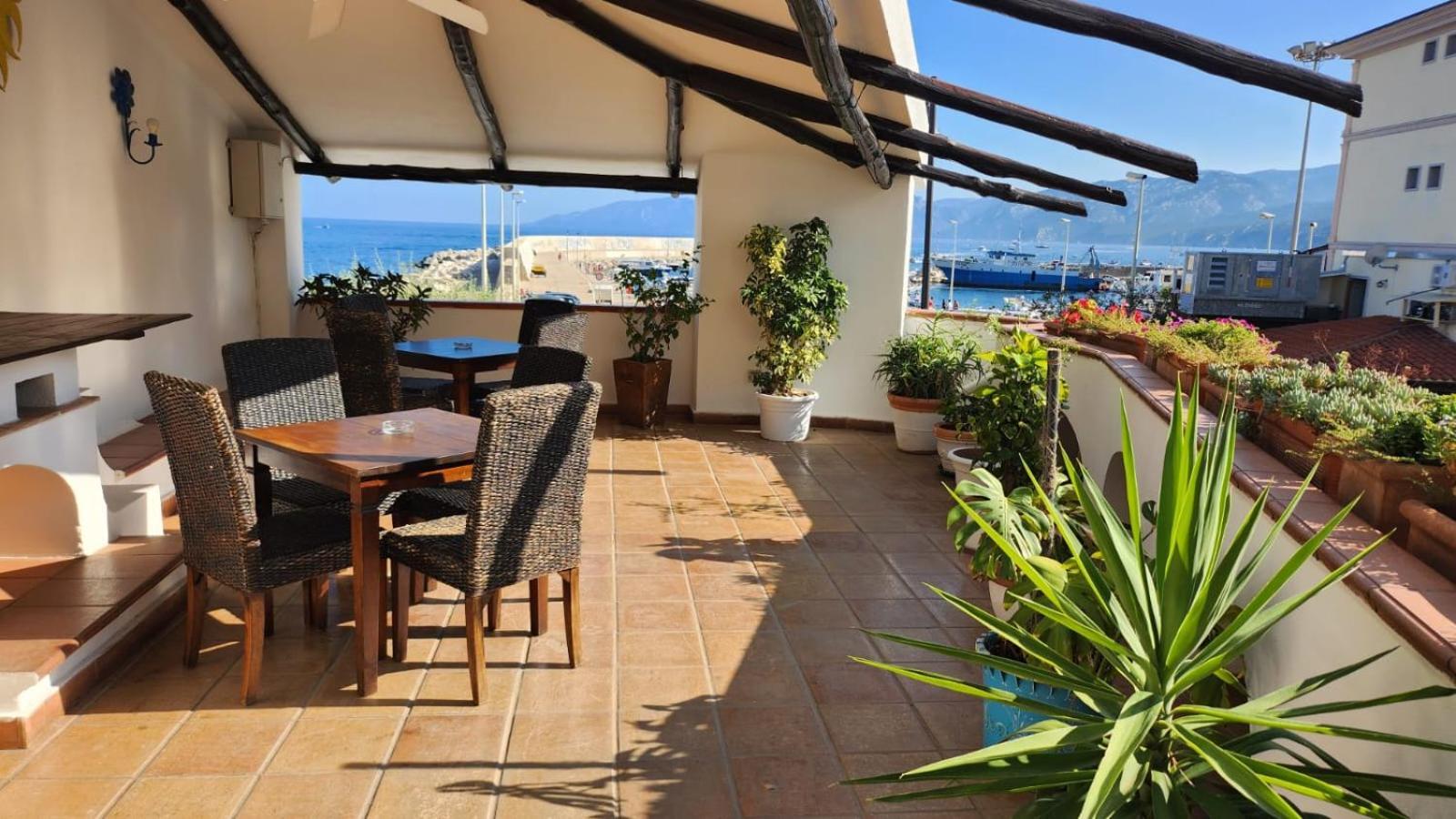 Hotel Pop Cala Gonone Exterior foto