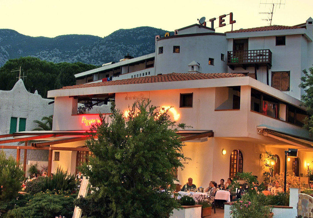 Hotel Pop Cala Gonone Exterior foto
